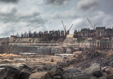500 barragens ameaçam sufocar o Amazonas