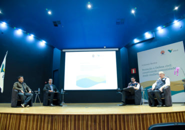 Feam participa de discussão sobre gestão de riscos e resposta a desastres