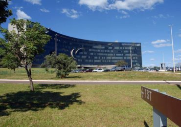 Para ministros do TST, pontos da lei trabalhista só valem em contrato novo