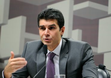 Ministro deve esclarecer na CDR cronograma das obras de integração do São Francisco