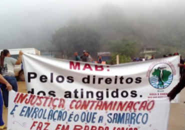 Atingidos por rompimento de barragem protestam pelo 2º dia seguido em Barra Longa