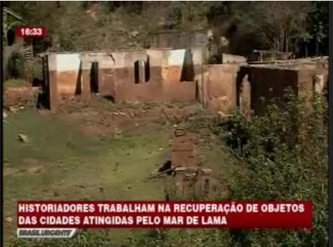 Especialistas trabalham para recuperar o solo atingido pelos rejeitos da Barragem de Fundão