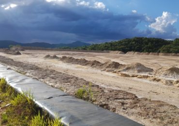 Barragens mais perigosas do país estão abandonadas e oferecem risco a rio que abastece a Grande BH