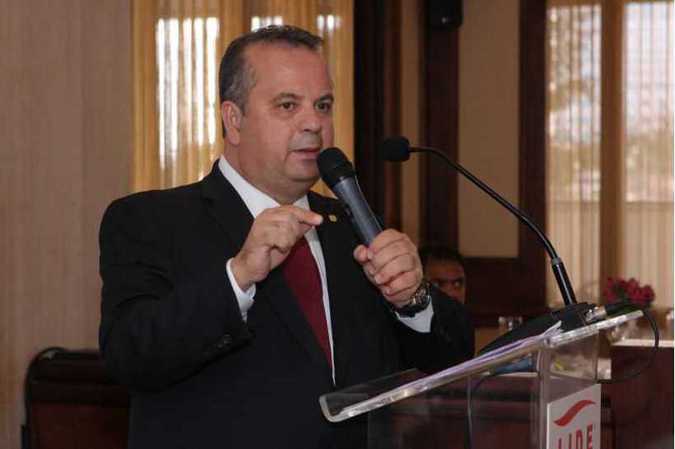 Tempo mínimo de contribuição para aposentadoria será de 20 anos