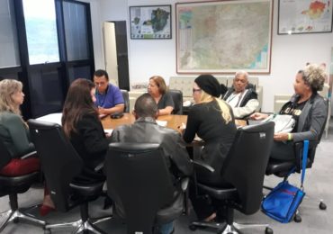 Sindicatos discutem pagamento do 13º com o Governo