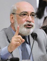 Ex-Secretário de Meio Ambiente, José Carlos de Carvalho, recebe título Doutor Honoris Causa pela UFLA