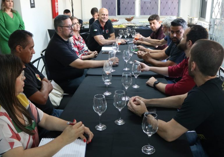 Sindsema participa de reunião com entidades representativas dos servidores públicos para manter mobilização contra o RRF